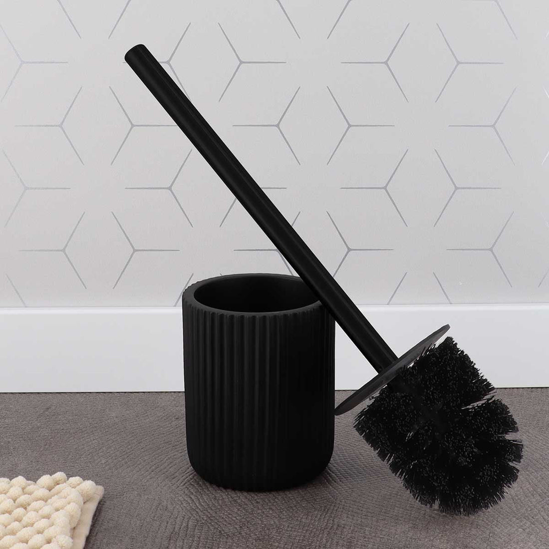 Perie WC din Polirezină cu Motif Linii - Negru