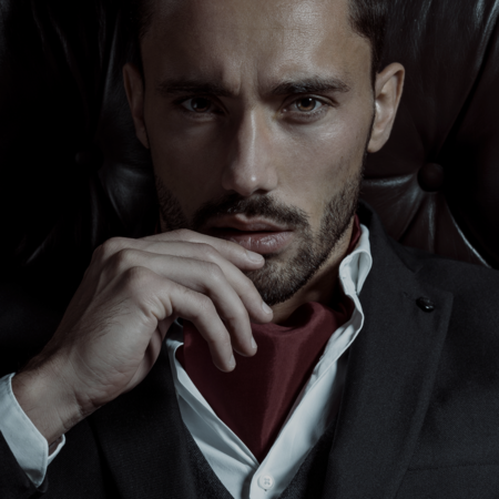 HOMBRE YSL – Ulei Esențial cu Aromă Masculină, Modernă și Revigorantă